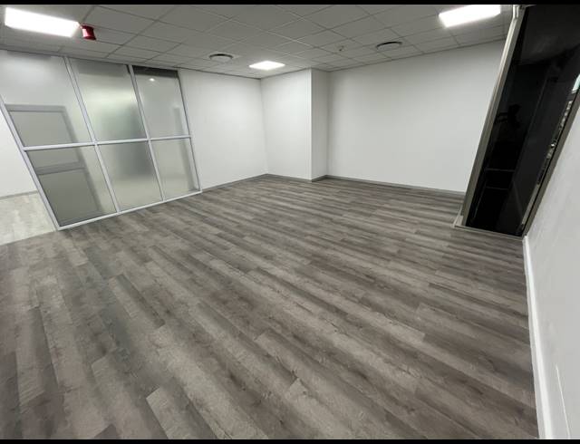 472M² OFFICE TO LET IN CLAREMONT